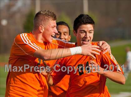 Thumbnail 1 in Hicksville v Webster Schroeder (NYSPHSAA Class AA Final) photogallery.