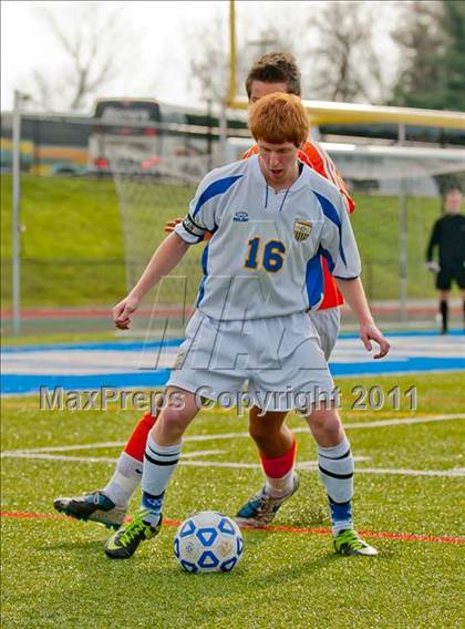 Thumbnail 1 in Hicksville v Webster Schroeder (NYSPHSAA Class AA Final) photogallery.