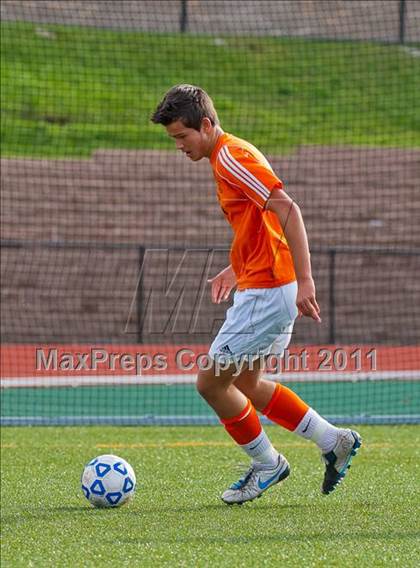 Thumbnail 1 in Hicksville v Webster Schroeder (NYSPHSAA Class AA Final) photogallery.