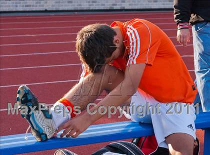 Thumbnail 3 in Hicksville v Webster Schroeder (NYSPHSAA Class AA Final) photogallery.