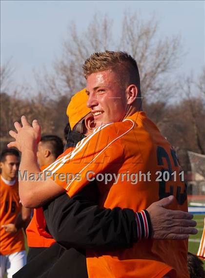 Thumbnail 2 in Hicksville v Webster Schroeder (NYSPHSAA Class AA Final) photogallery.
