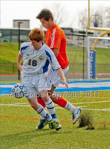 Thumbnail 2 in Hicksville v Webster Schroeder (NYSPHSAA Class AA Final) photogallery.