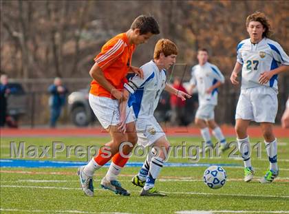 Thumbnail 2 in Hicksville v Webster Schroeder (NYSPHSAA Class AA Final) photogallery.
