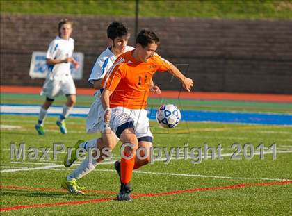 Thumbnail 1 in Hicksville v Webster Schroeder (NYSPHSAA Class AA Final) photogallery.