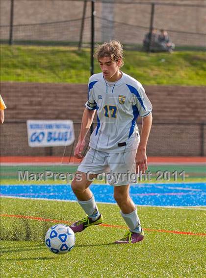 Thumbnail 2 in Hicksville v Webster Schroeder (NYSPHSAA Class AA Final) photogallery.