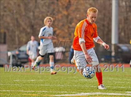 Thumbnail 2 in Hicksville v Webster Schroeder (NYSPHSAA Class AA Final) photogallery.