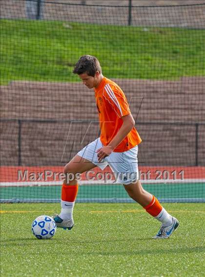 Thumbnail 2 in Hicksville v Webster Schroeder (NYSPHSAA Class AA Final) photogallery.