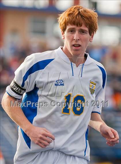 Thumbnail 2 in Hicksville v Webster Schroeder (NYSPHSAA Class AA Final) photogallery.