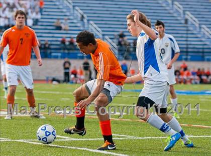 Thumbnail 3 in Hicksville v Webster Schroeder (NYSPHSAA Class AA Final) photogallery.