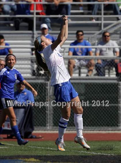 Thumbnail 2 in Bishop Amat vs. Santa Margarita (CIF SoCal Regional D2 Final) photogallery.