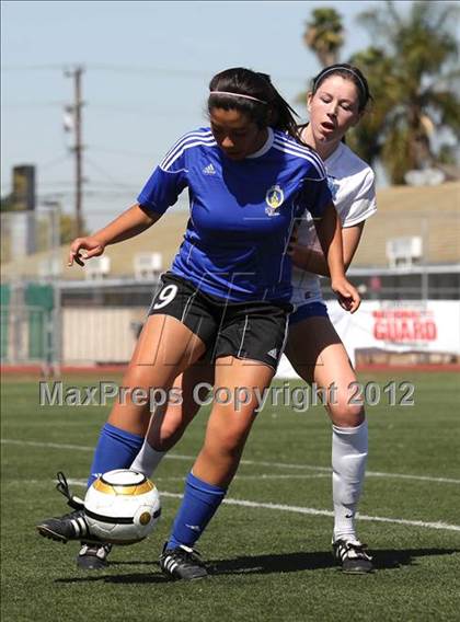 Thumbnail 2 in Bishop Amat vs. Santa Margarita (CIF SoCal Regional D2 Final) photogallery.