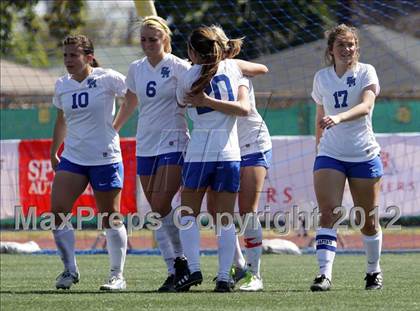 Thumbnail 2 in Bishop Amat vs. Santa Margarita (CIF SoCal Regional D2 Final) photogallery.