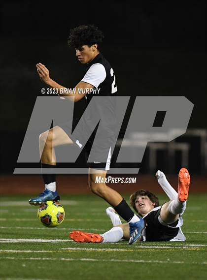 Thumbnail 3 in Jesuit vs. Grant (OSAA 6A Semifinal) photogallery.