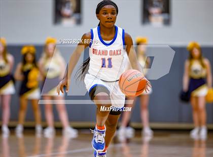 Thumbnail 2 in Cypress Ranch vs Grand Oaks (UIL6A region2 Area playoff) photogallery.
