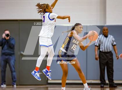 Thumbnail 3 in Cypress Ranch vs Grand Oaks (UIL6A region2 Area playoff) photogallery.
