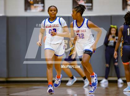 Thumbnail 2 in Cypress Ranch vs Grand Oaks (UIL6A region2 Area playoff) photogallery.