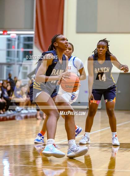 Thumbnail 1 in Cypress Ranch vs Grand Oaks (UIL6A region2 Area playoff) photogallery.