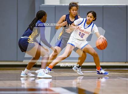Thumbnail 1 in Cypress Ranch vs Grand Oaks (UIL6A region2 Area playoff) photogallery.