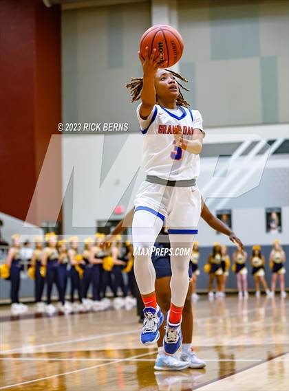 Thumbnail 1 in Cypress Ranch vs Grand Oaks (UIL6A region2 Area playoff) photogallery.