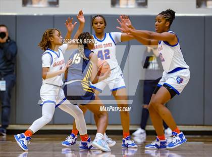 Thumbnail 2 in Cypress Ranch vs Grand Oaks (UIL6A region2 Area playoff) photogallery.
