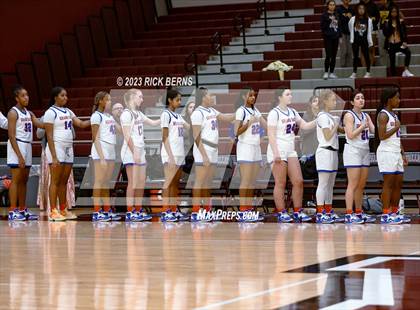 Thumbnail 1 in Cypress Ranch vs Grand Oaks (UIL6A region2 Area playoff) photogallery.