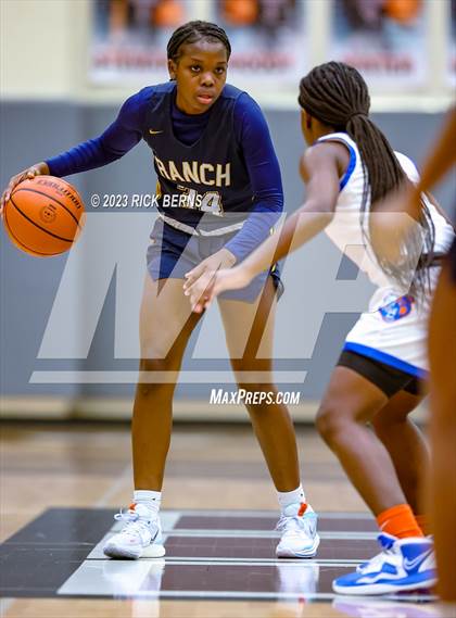 Thumbnail 1 in Cypress Ranch vs Grand Oaks (UIL6A region2 Area playoff) photogallery.