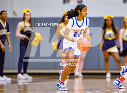 Thumbnail 1 in Cypress Ranch vs Grand Oaks (UIL6A region2 Area playoff) photogallery.