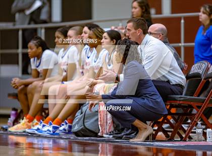 Thumbnail 3 in Cypress Ranch vs Grand Oaks (UIL6A region2 Area playoff) photogallery.