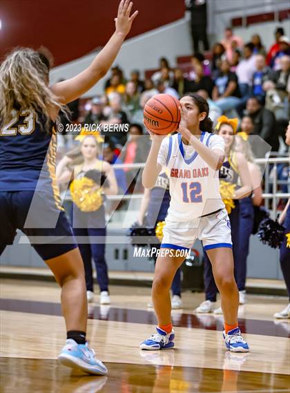 Thumbnail 2 in Cypress Ranch vs Grand Oaks (UIL6A region2 Area playoff) photogallery.