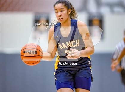 Thumbnail 3 in Cypress Ranch vs Grand Oaks (UIL6A region2 Area playoff) photogallery.