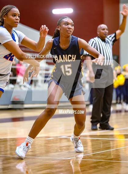 Thumbnail 3 in Cypress Ranch vs Grand Oaks (UIL6A region2 Area playoff) photogallery.