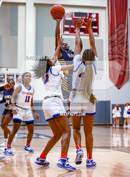 Thumbnail 1 in Cypress Ranch vs Grand Oaks (UIL6A region2 Area playoff) photogallery.