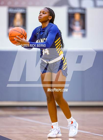 Thumbnail 2 in Cypress Ranch vs Grand Oaks (UIL6A region2 Area playoff) photogallery.