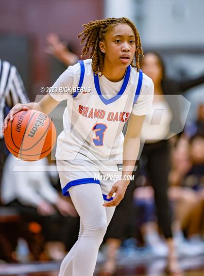 Thumbnail 2 in Cypress Ranch vs Grand Oaks (UIL6A region2 Area playoff) photogallery.