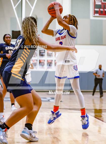Thumbnail 1 in Cypress Ranch vs Grand Oaks (UIL6A region2 Area playoff) photogallery.