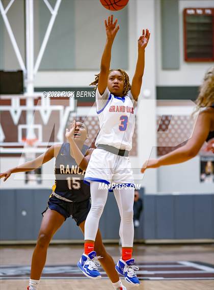 Thumbnail 1 in Cypress Ranch vs Grand Oaks (UIL6A region2 Area playoff) photogallery.