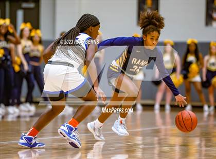 Thumbnail 2 in Cypress Ranch vs Grand Oaks (UIL6A region2 Area playoff) photogallery.
