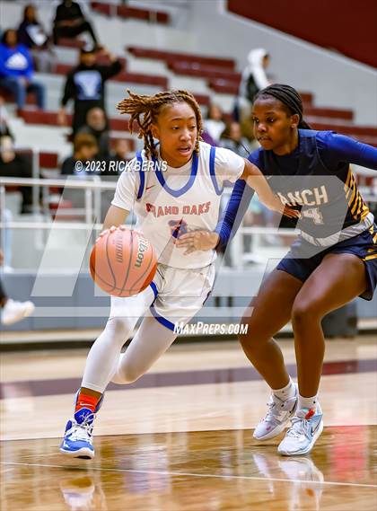Thumbnail 1 in Cypress Ranch vs Grand Oaks (UIL6A region2 Area playoff) photogallery.
