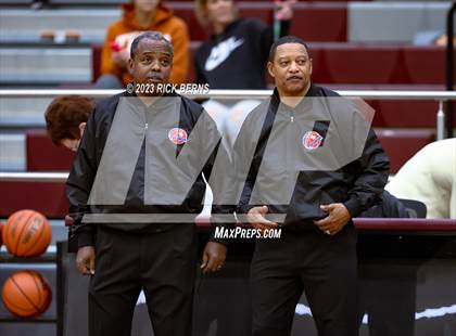 Thumbnail 2 in Cypress Ranch vs Grand Oaks (UIL6A region2 Area playoff) photogallery.