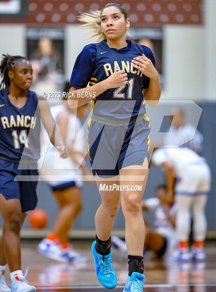 Thumbnail 2 in Cypress Ranch vs Grand Oaks (UIL6A region2 Area playoff) photogallery.
