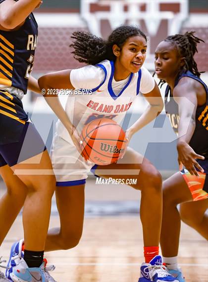 Thumbnail 2 in Cypress Ranch vs Grand Oaks (UIL6A region2 Area playoff) photogallery.