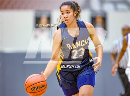 Thumbnail 2 in Cypress Ranch vs Grand Oaks (UIL6A region2 Area playoff) photogallery.
