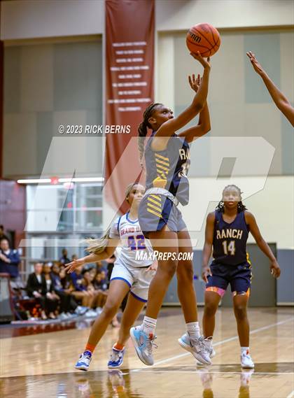 Thumbnail 2 in Cypress Ranch vs Grand Oaks (UIL6A region2 Area playoff) photogallery.