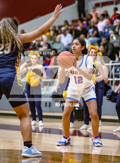 Thumbnail 1 in Cypress Ranch vs Grand Oaks (UIL6A region2 Area playoff) photogallery.