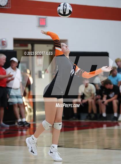 Thumbnail 2 in Amanda-Clearcreek @ Circleville photogallery.