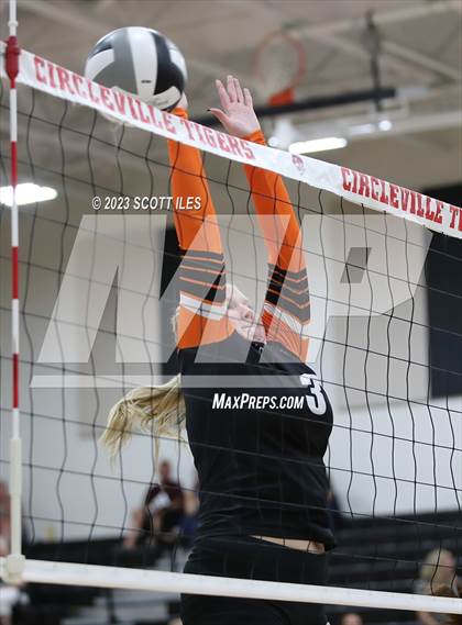Thumbnail 1 in Amanda-Clearcreek @ Circleville photogallery.