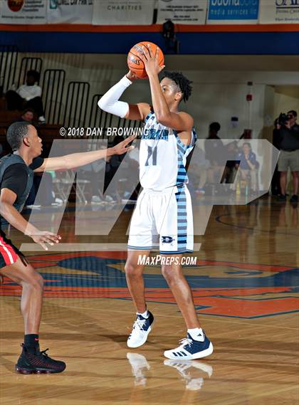 Thumbnail 2 in Salesian College Preparatory vs. Dorman (Chick-Fil-A Classic American Division Championship) photogallery.