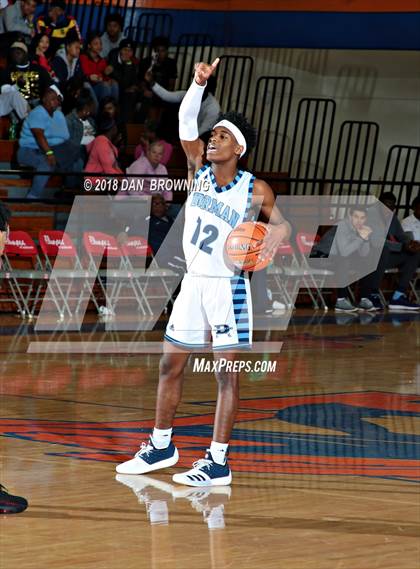 Thumbnail 3 in Salesian College Preparatory vs. Dorman (Chick-Fil-A Classic American Division Championship) photogallery.