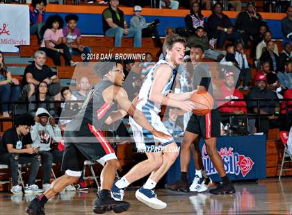 Thumbnail 2 in Salesian College Preparatory vs. Dorman (Chick-Fil-A Classic American Division Championship) photogallery.