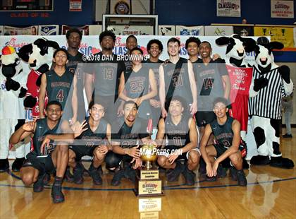 Thumbnail 2 in Salesian College Preparatory vs. Dorman (Chick-Fil-A Classic American Division Championship) photogallery.